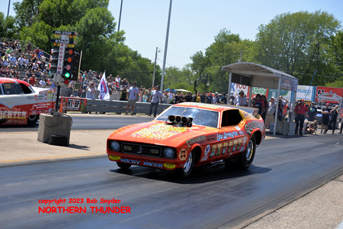 Chris Schneider - 'Brutus' (near lane) vs 
Tony Arcuri - 'Firefighter' (far lane)